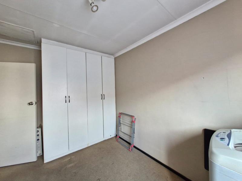 To Let 2 Bedroom Property for Rent in Bardene Gauteng