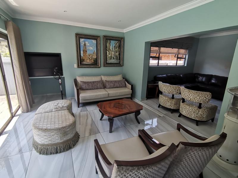 5 Bedroom Property for Sale in Vanderbijlpark SE 8 Gauteng