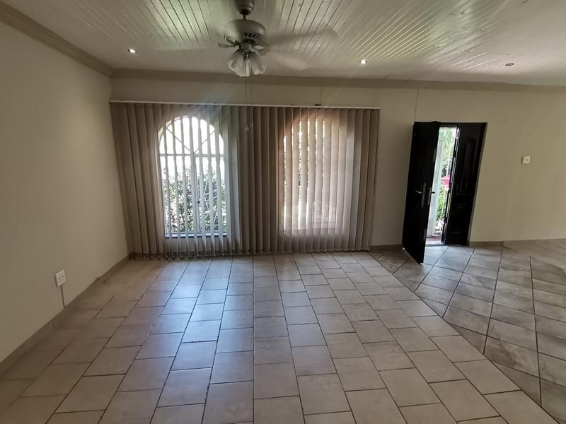 4 Bedroom Property for Sale in Vanderbijlpark SE 7 Gauteng