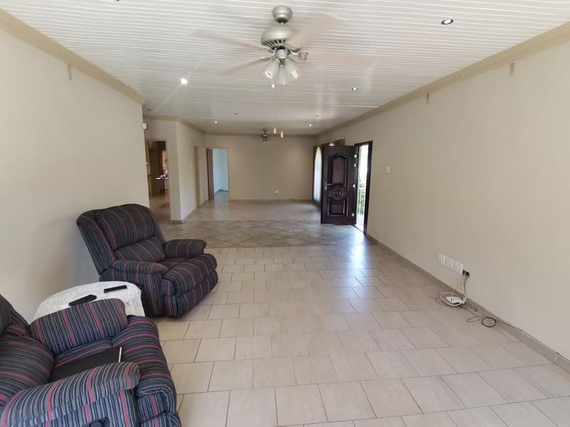 4 Bedroom Property for Sale in Vanderbijlpark SE 7 Gauteng