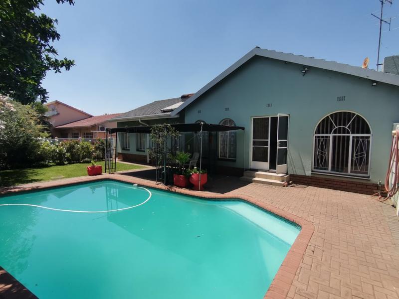 4 Bedroom Property for Sale in Vanderbijlpark SE 7 Gauteng