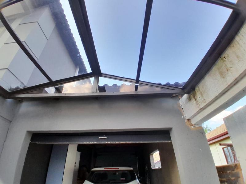 4 Bedroom Property for Sale in Rosslyn Gauteng