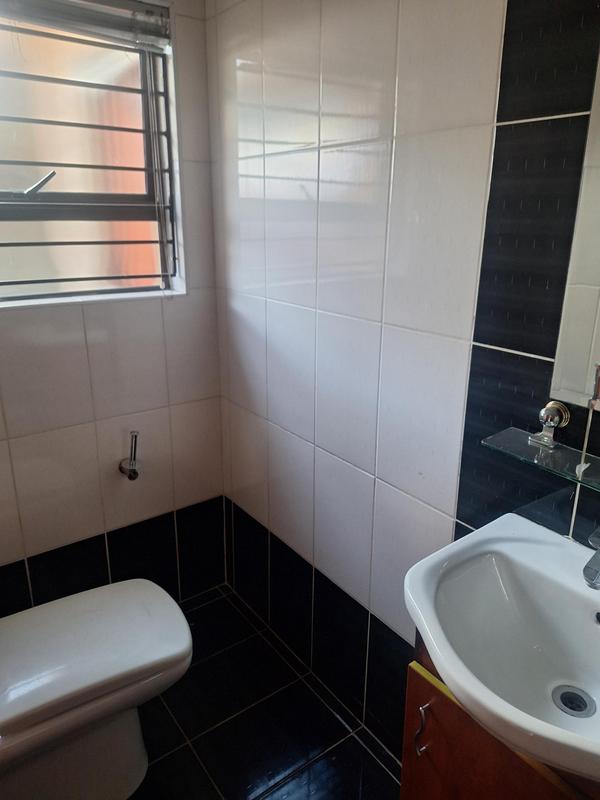 To Let 3 Bedroom Property for Rent in Erasmia Gauteng