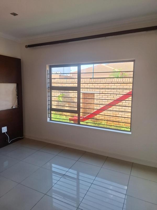 To Let 3 Bedroom Property for Rent in Erasmia Gauteng