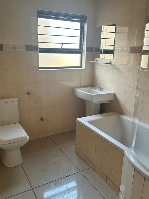 To Let 3 Bedroom Property for Rent in Erasmia Gauteng