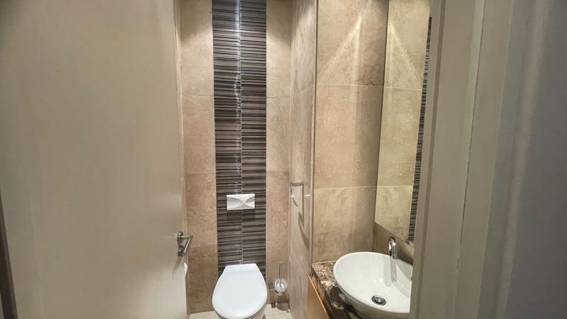 2 Bedroom Property for Sale in Sandton Central Gauteng