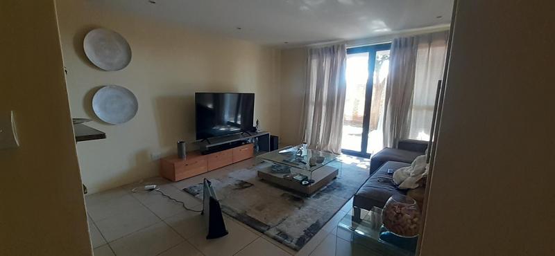 2 Bedroom Property for Sale in Rooihuiskraal North Gauteng