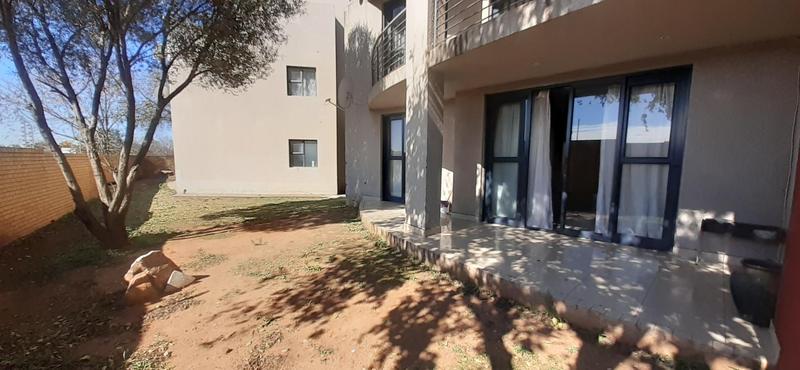 2 Bedroom Property for Sale in Rooihuiskraal North Gauteng