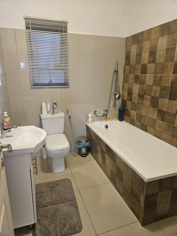 3 Bedroom Property for Sale in Eldo Lakes Estate Gauteng