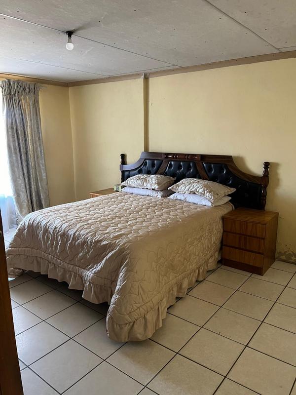 7 Bedroom Property for Sale in Ethafeni Gauteng