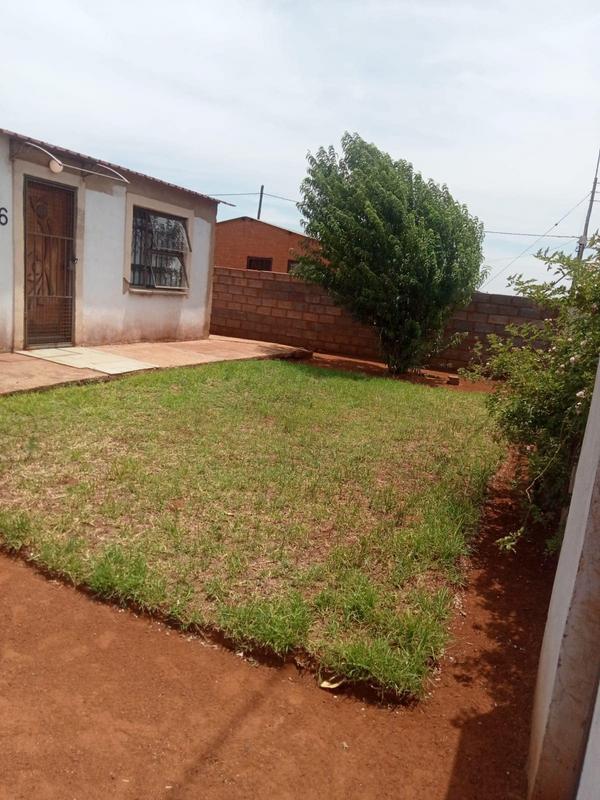 2 Bedroom Property for Sale in Khutsong Gauteng