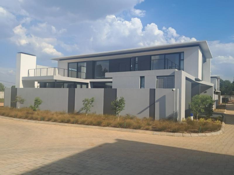 To Let 4 Bedroom Property for Rent in Atholl Gauteng