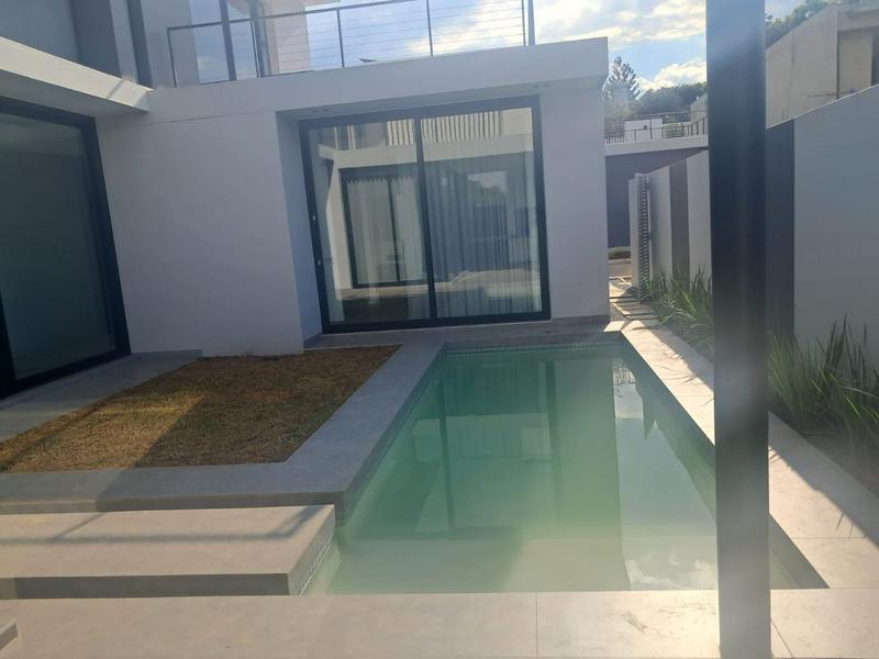 To Let 4 Bedroom Property for Rent in Atholl Gauteng