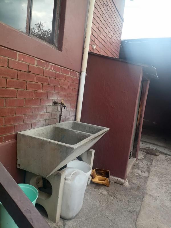 To Let 2 Bedroom Property for Rent in Rosettenville Gauteng