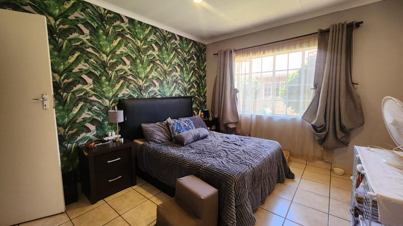 3 Bedroom Property for Sale in Wierdaglen Estate Gauteng