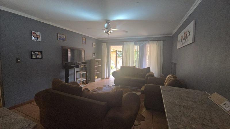 2 Bedroom Property for Sale in Doornpoort Gauteng