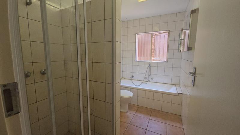 2 Bedroom Property for Sale in Doornpoort Gauteng