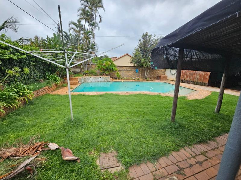 5 Bedroom Property for Sale in Magalieskruin Gauteng