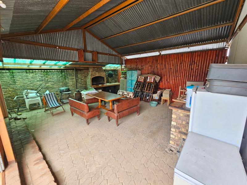 5 Bedroom Property for Sale in Magalieskruin Gauteng