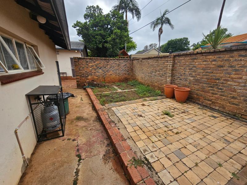 5 Bedroom Property for Sale in Magalieskruin Gauteng