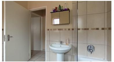 3 Bedroom Property for Sale in Kosmosdal Gauteng