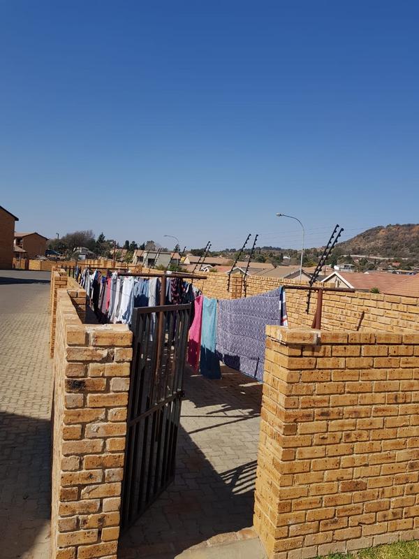 To Let 2 Bedroom Property for Rent in Meredale Gauteng