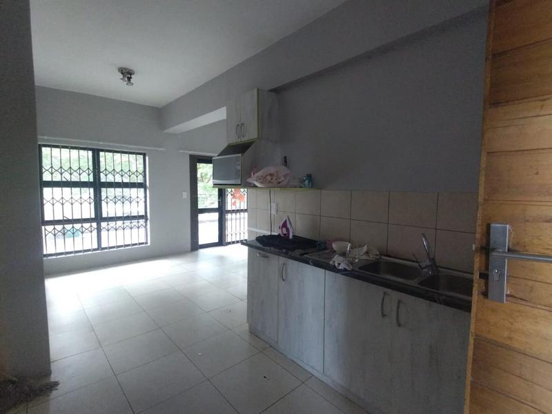 To Let 2 Bedroom Property for Rent in Milpark Gauteng