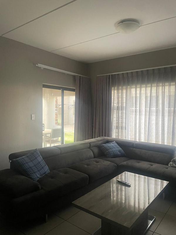 2 Bedroom Property for Sale in Victory Park Gauteng