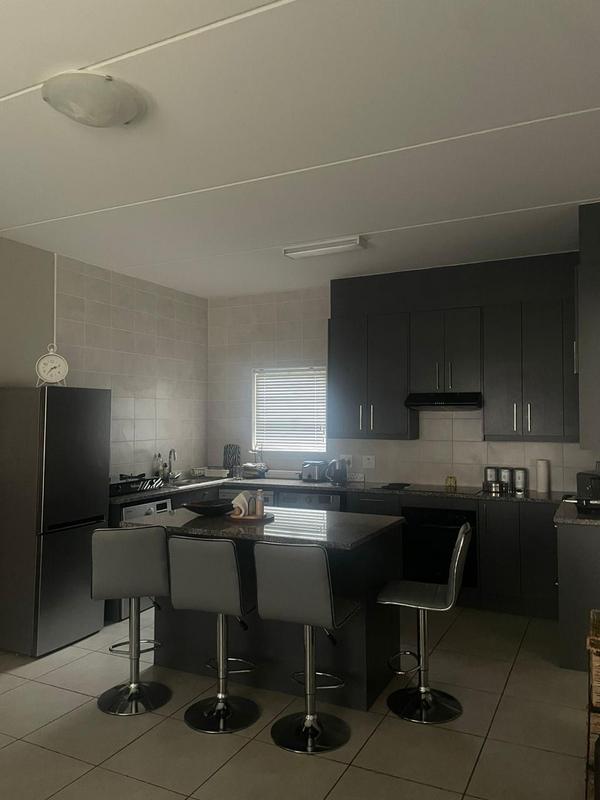 2 Bedroom Property for Sale in Victory Park Gauteng