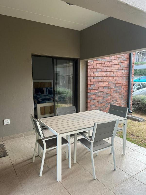 2 Bedroom Property for Sale in Victory Park Gauteng