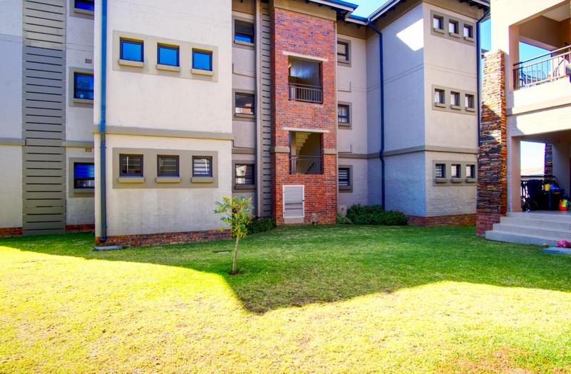 2 Bedroom Property for Sale in Victory Park Gauteng