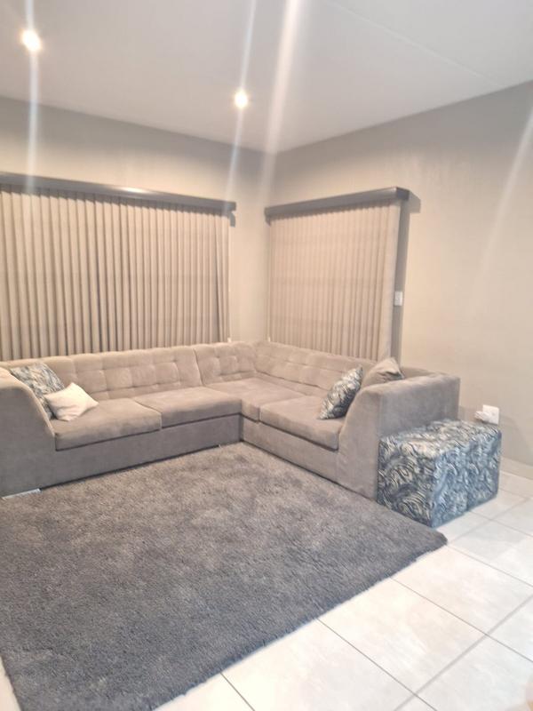 2 Bedroom Property for Sale in Victory Park Gauteng