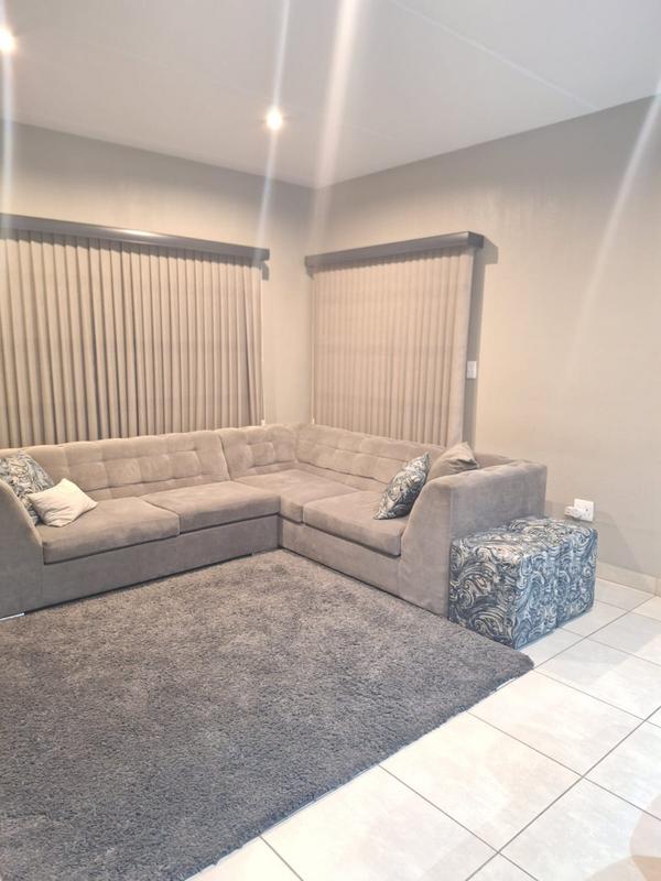 2 Bedroom Property for Sale in Victory Park Gauteng