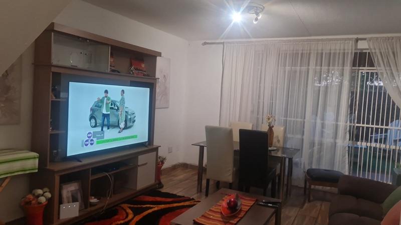 To Let 3 Bedroom Property for Rent in Bedford Gardens Gauteng