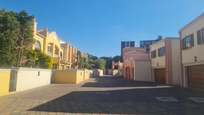 To Let 4 Bedroom Property for Rent in Bedford Gardens Gauteng