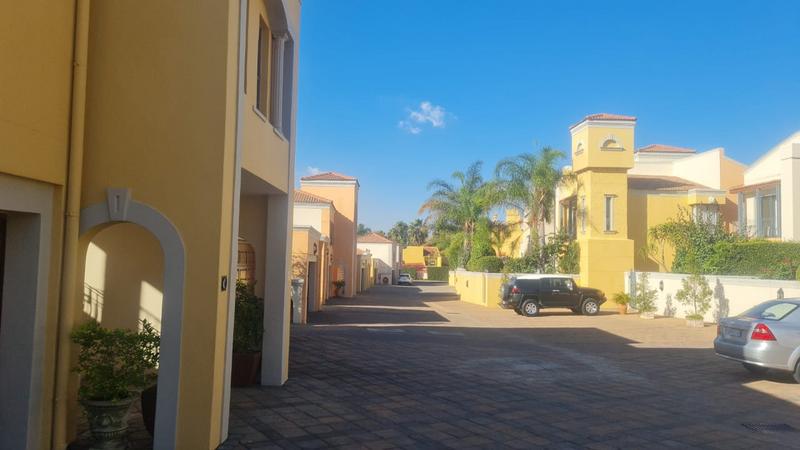 To Let 4 Bedroom Property for Rent in Bedford Gardens Gauteng