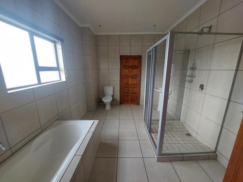 To Let 4 Bedroom Property for Rent in Stone Ridge Gauteng