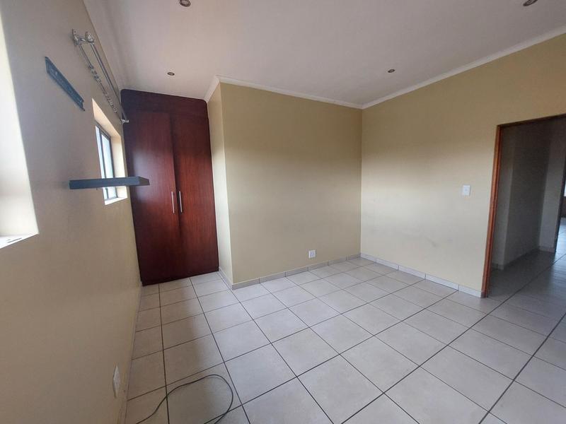 To Let 4 Bedroom Property for Rent in Stone Ridge Gauteng