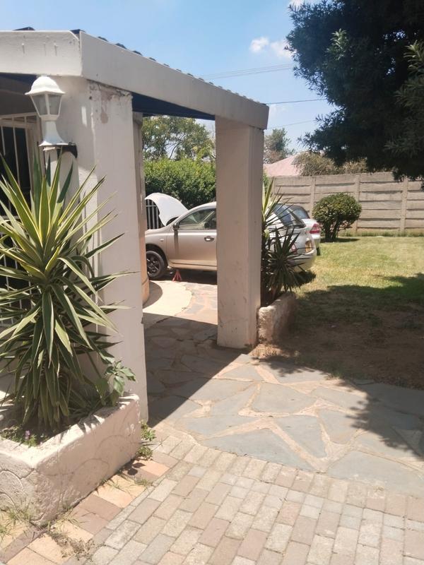 To Let 2 Bedroom Property for Rent in Primrose East Gauteng