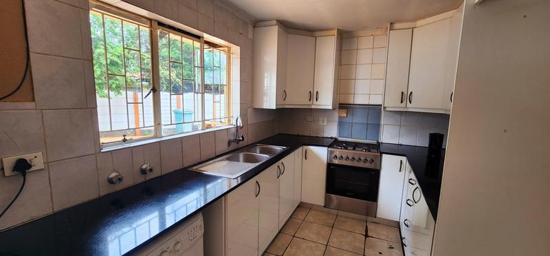 2 Bedroom Property for Sale in Dawn Park Gauteng