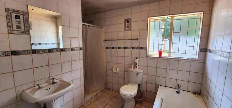 2 Bedroom Property for Sale in Dawn Park Gauteng