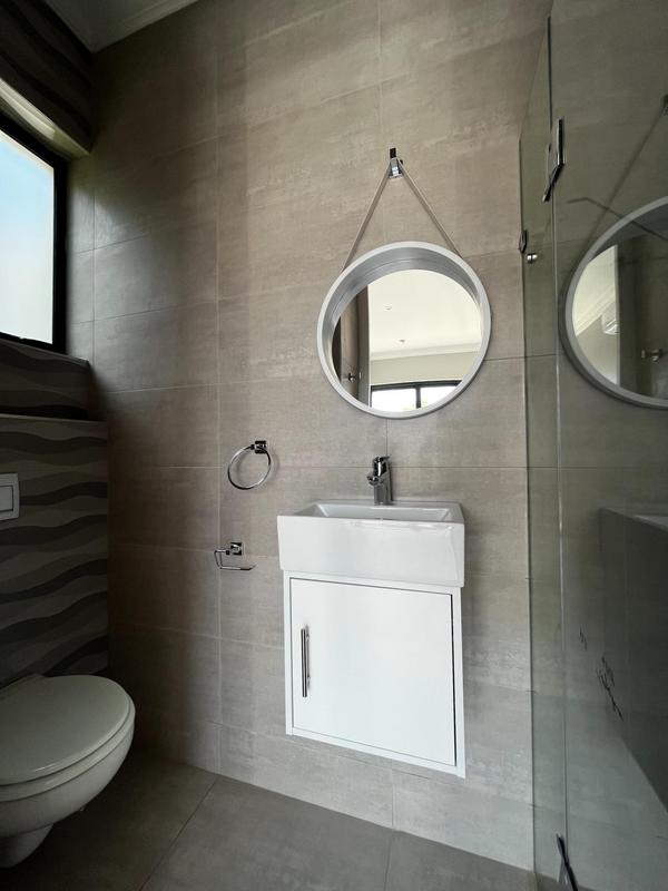 To Let 5 Bedroom Property for Rent in Waterkloof Ridge Gauteng