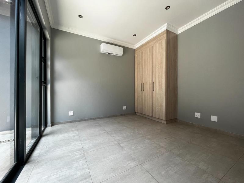 To Let 5 Bedroom Property for Rent in Waterkloof Ridge Gauteng