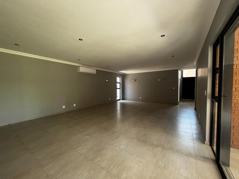 To Let 5 Bedroom Property for Rent in Waterkloof Ridge Gauteng