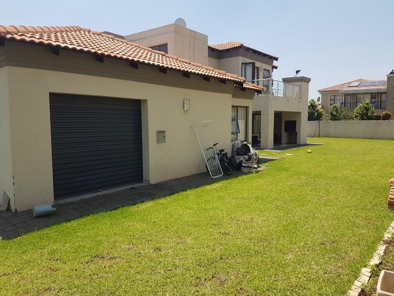 5 Bedroom Property for Sale in Heuwelsig Estate Gauteng