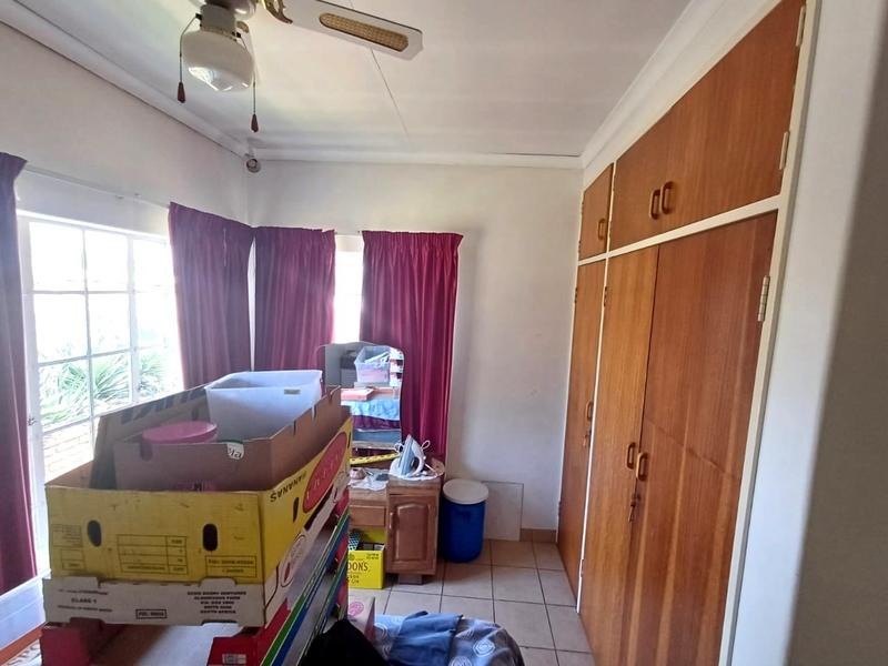 3 Bedroom Property for Sale in Mountain View Gauteng