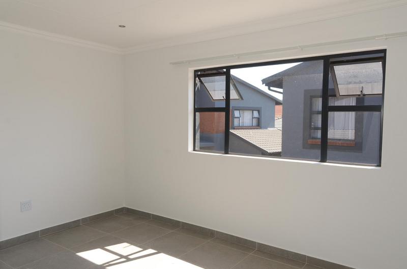 3 Bedroom Property for Sale in Green Hills Gauteng