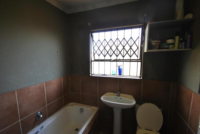 2 Bedroom Property for Sale in Dawn Park Gauteng