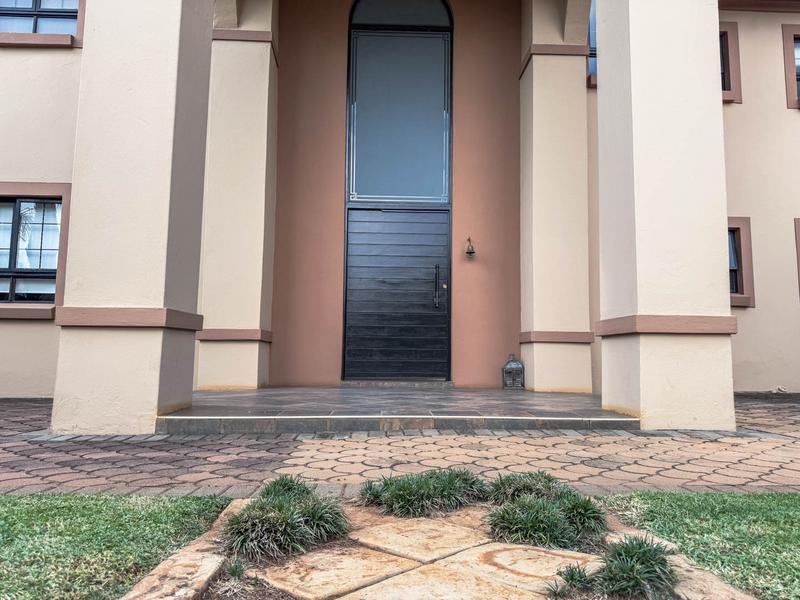 5 Bedroom Property for Sale in Midstream Estate Gauteng