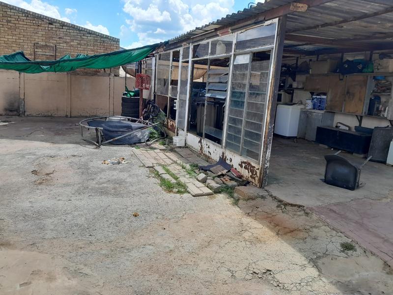 3 Bedroom Property for Sale in Lenasia South Gauteng